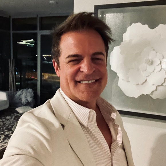 Meet your Posher, Jon - Picture 5 of 9